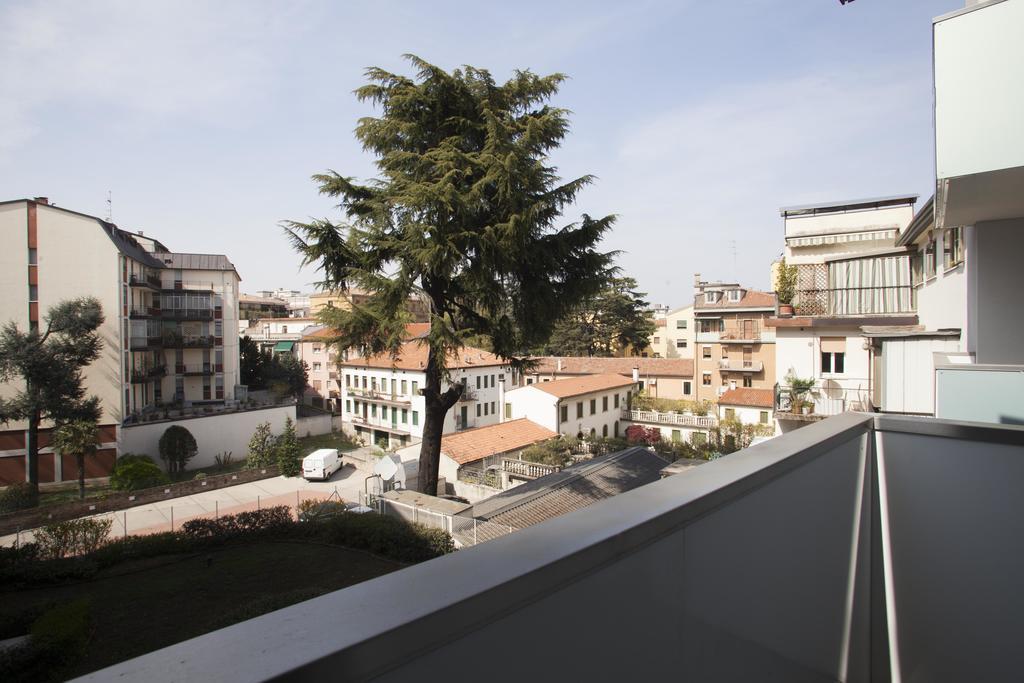 Santa Sofia Apartments Padova Szoba fotó